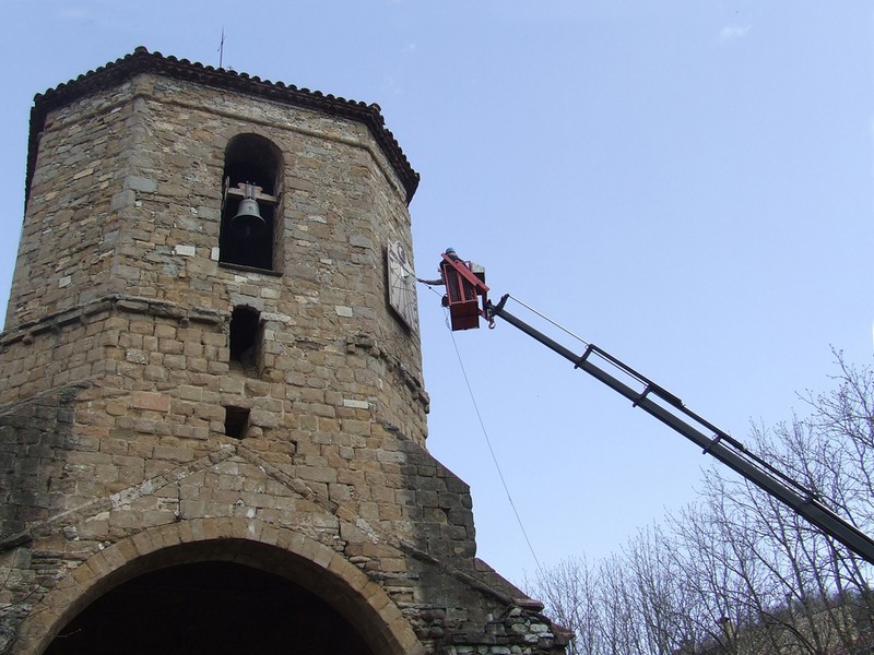 S. Joan 5 red
