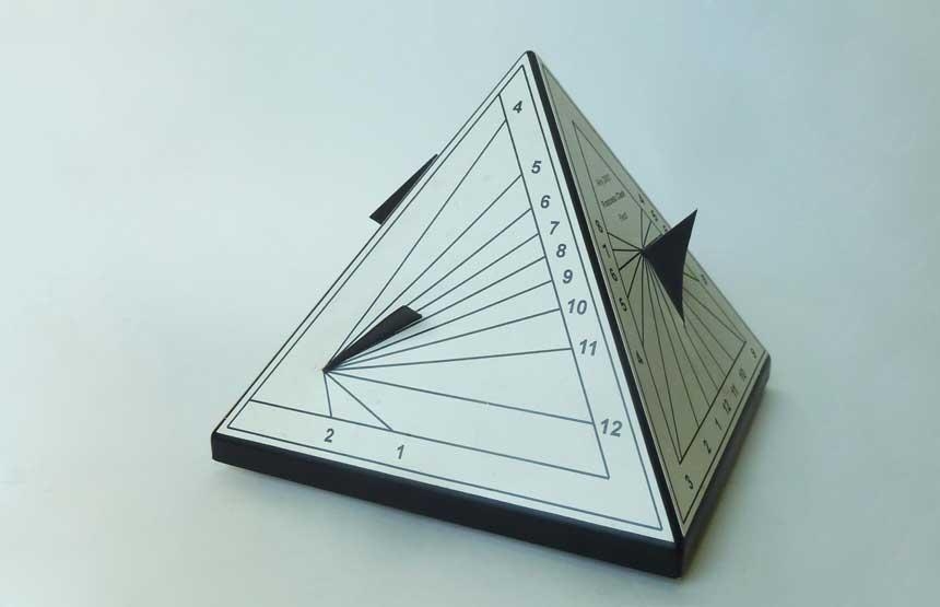 Rellotge_piramidal